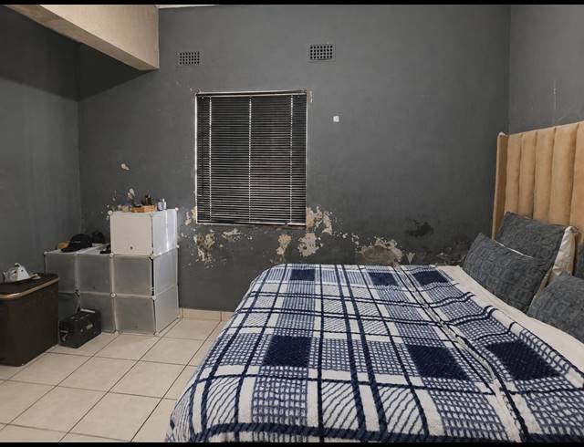 4 BEDROOM HOUSE FOR SALE IN VEREENIGING CENTRAL